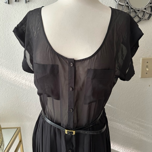 Doce Vita Elegant Black Sheer Maxi Dress old money style - Picture 2 of 8